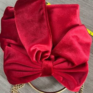 Red Velvet Evening bag. Bow purse. Evening bag Party bag NEW. Gold chain& handle